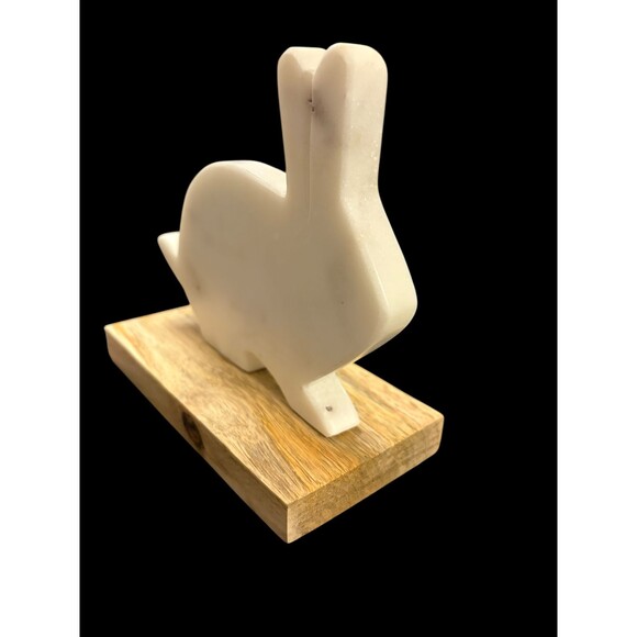White Marble Bunny Figurine On Wooden base- Minimalist Rabbit Sculpture - India - Picture 4 of 8